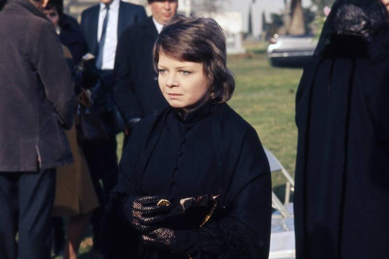 Catherine Burns Appearing In 'Two For The Money'