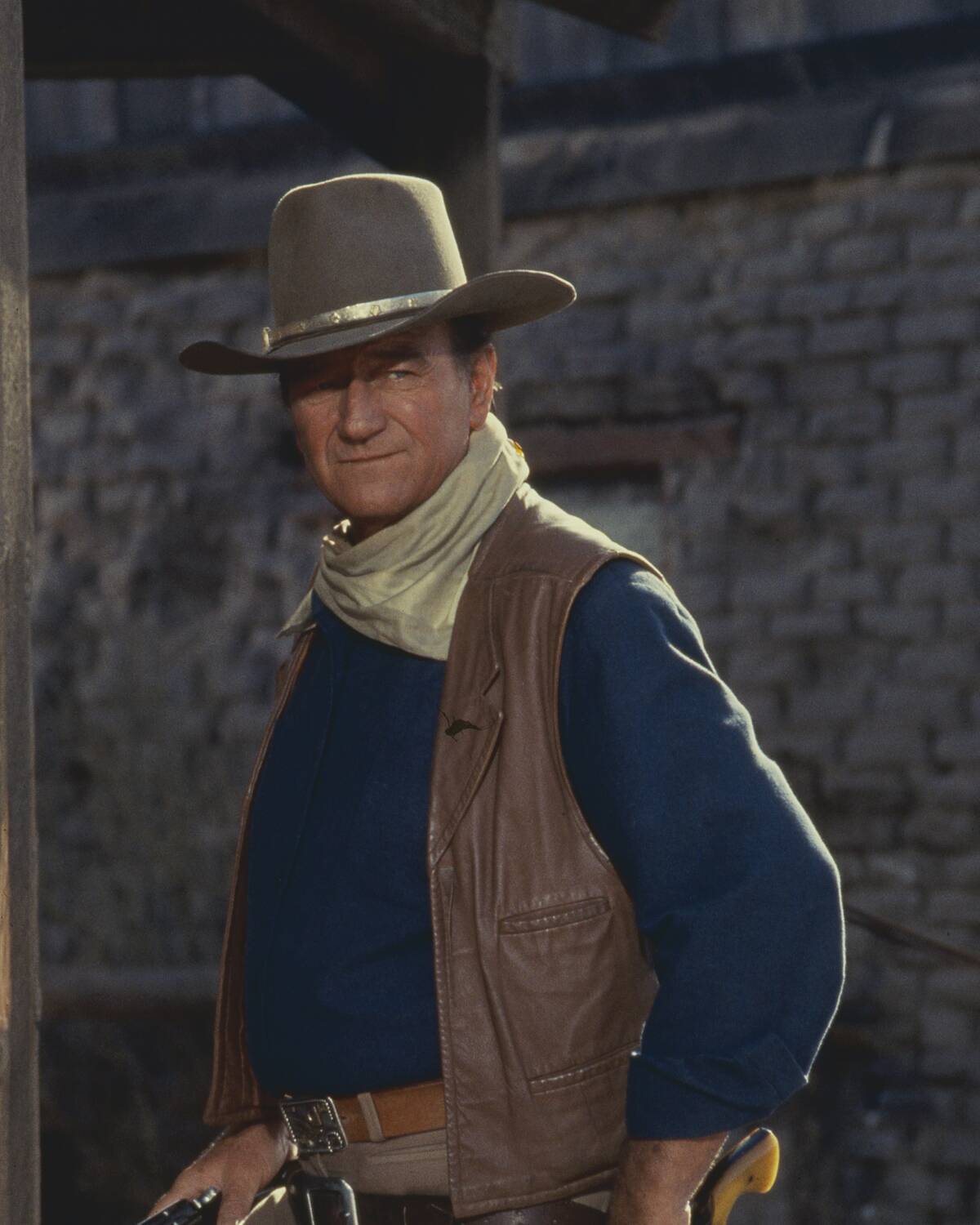 John Wayne as Cole Thornton