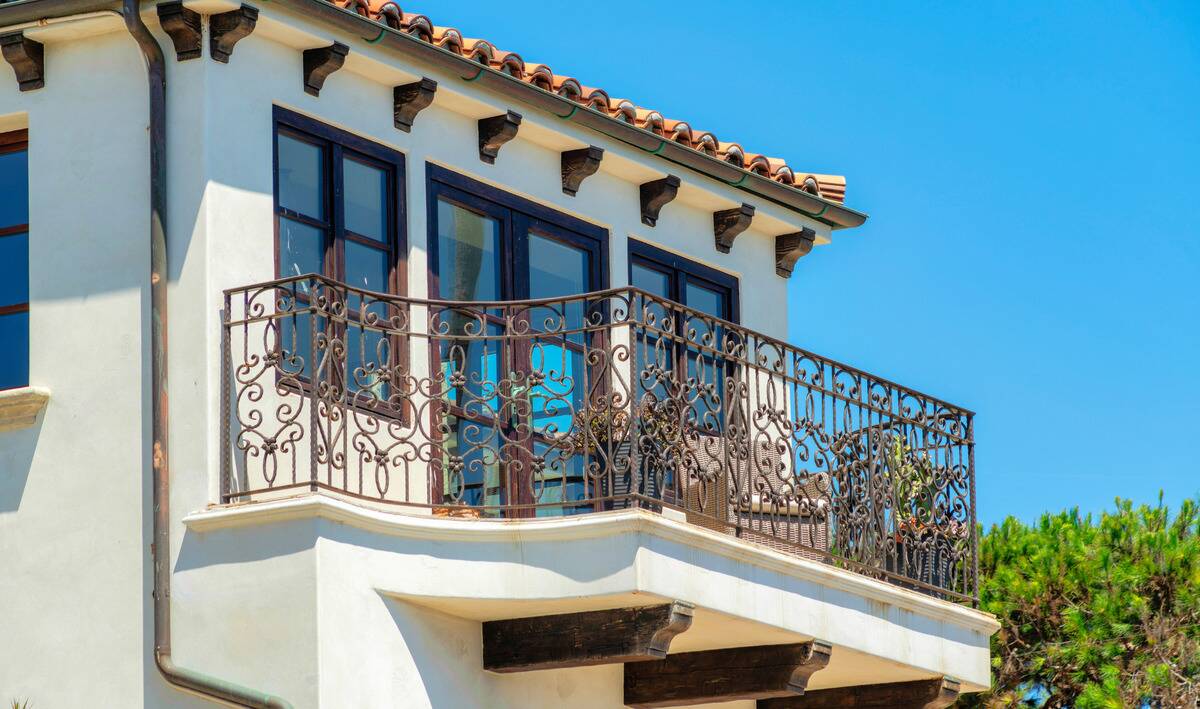 homesecurity1 A Mediterranean home's second-story balcony.