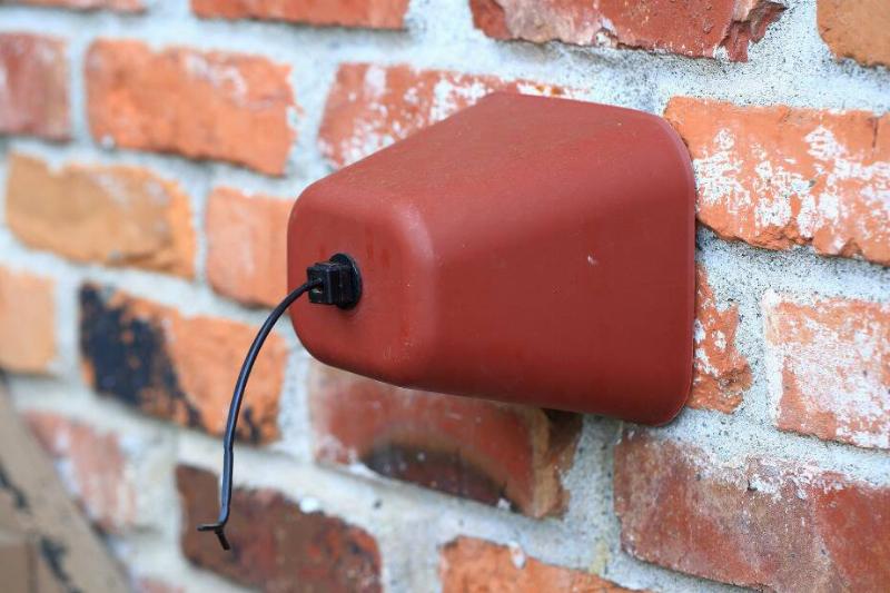 391 Outside tap cover.