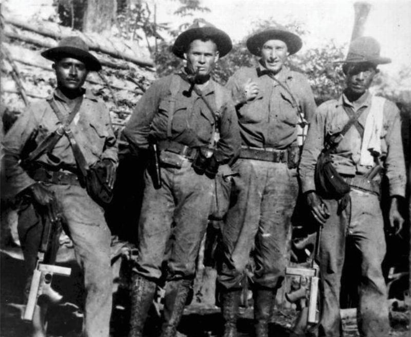 Chesty_Puller_and_Ironman_Lee