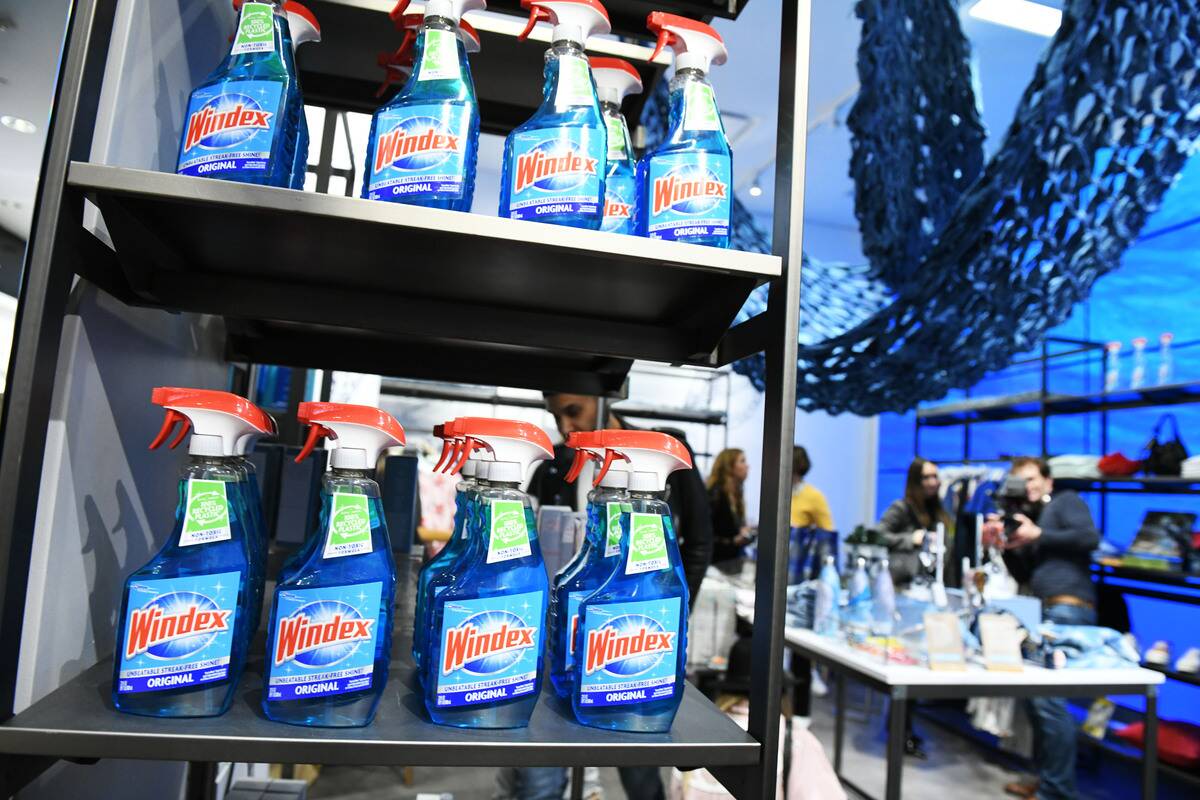 Windex containing ammonia in a store.