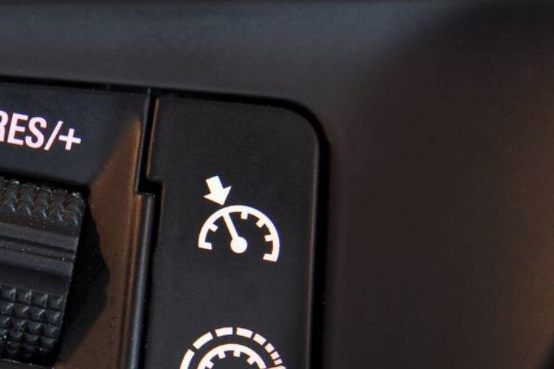 OR thumbs (22) Cruise control symbol.