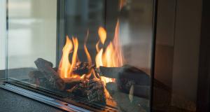 How To Know If It’s Safe To Turn On Your Fireplace (And Signs It Might Be Dangerous)