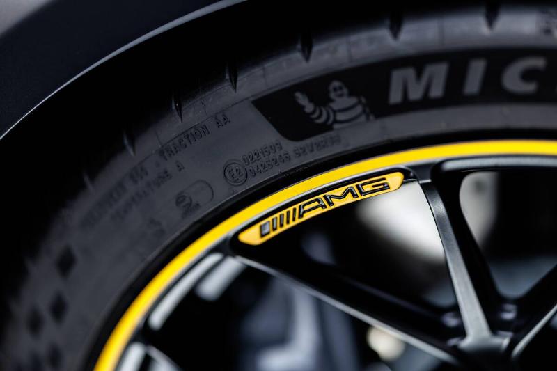 Manufacture's date on Mercedes tires.