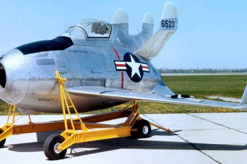 McDonnell_XF-85_Goblin_USAF_Cropped-45524