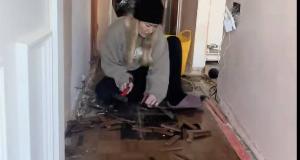 Woman Renovating Her 1960s Home Gets Scary Surprise After Pulling Up Her Carpet