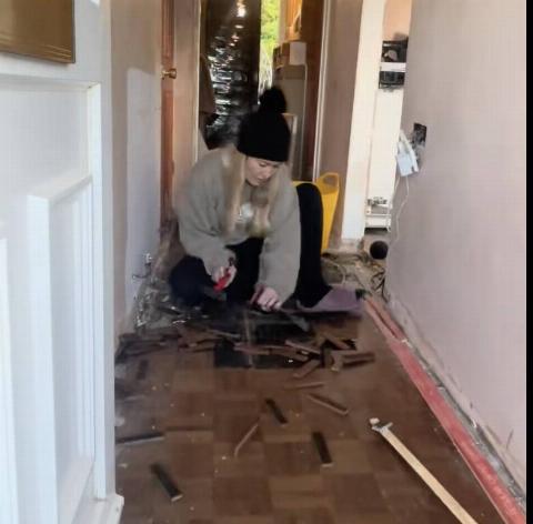 Tara removing floors