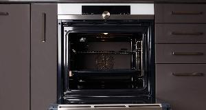 Is It Okay To Store Pots And Pans In Your Oven? Experts Say No — Here’s Why