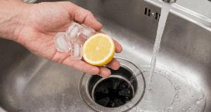 Smelly Garbage Disposal? This Hack Is So Easy It Basically Fixes Itself