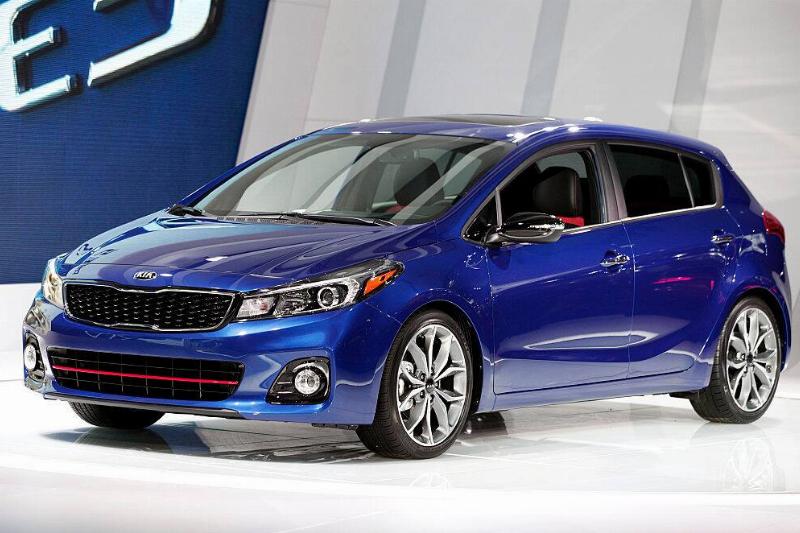 Blue 2016 Kia Forte on display