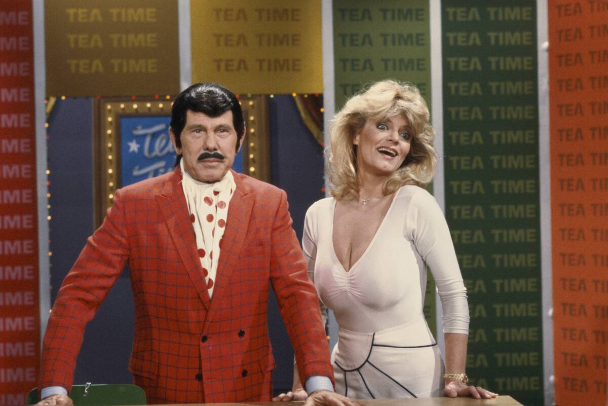 Johnny Carson and Carol Wayne