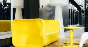 What All Unwelcoming Homes Have In Common (According To Designers)