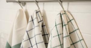 New Study Reveals The Scary Reason Why We All Need To Wash Our Kitchen Towels More