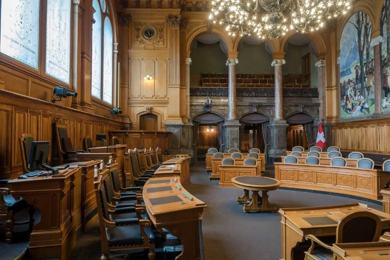 hansjorg-keller-m_-8_AhhJjE-unsplash