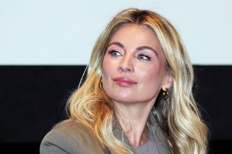 Ludwika Paleta looking to the side