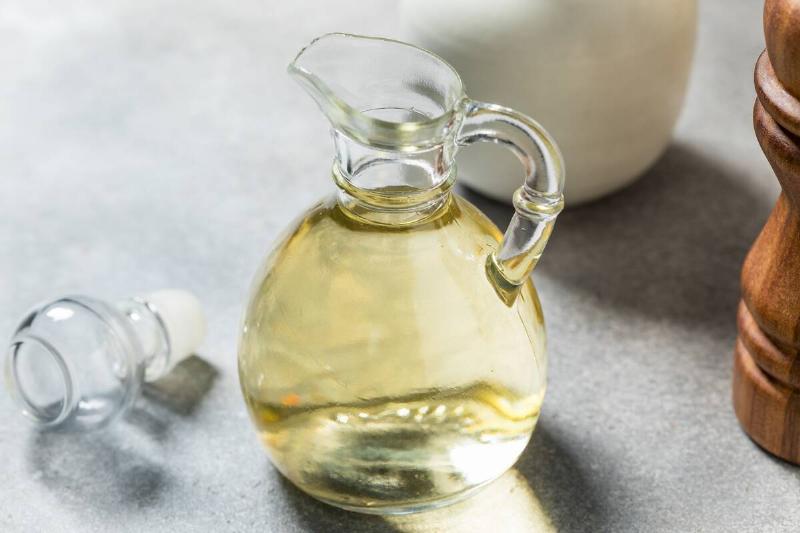 White vinegar in decanter. 