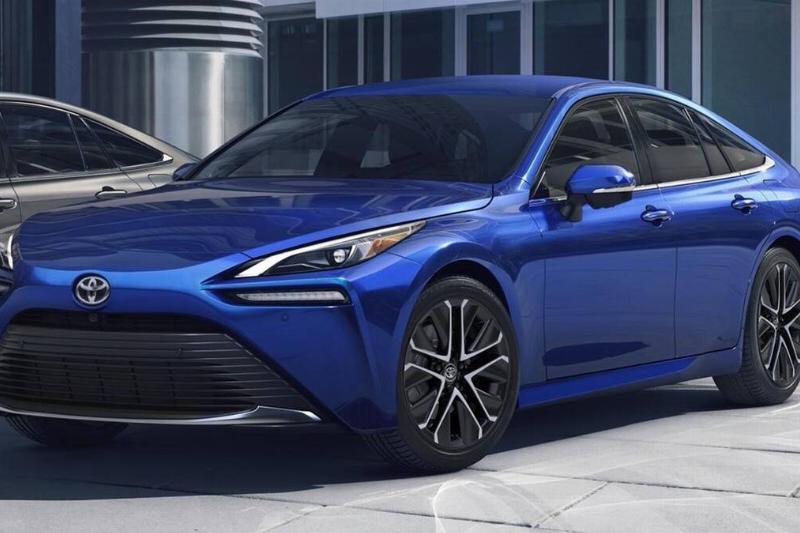 2026_Toyota-Mirai_s03