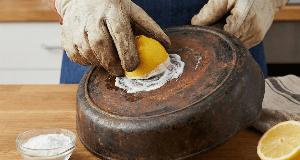 Melt Rust Off Your Pots And Pans With These 2 Natural Ingredients