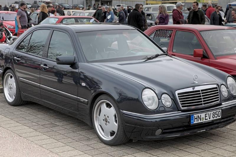 Mercedes-Benz_W210_AMG_50_1X7A2522