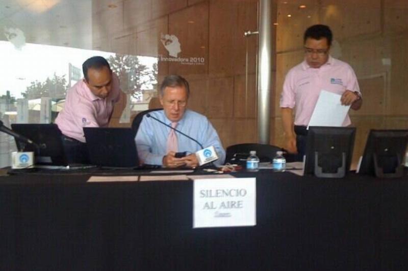 Periodista_Joaquín_López_Dóriga_en_Tijuana_Innovadora_2010