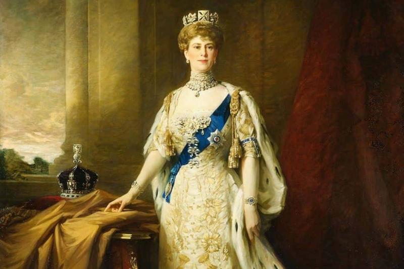 Queen_Mary_by_William_Llewellyn