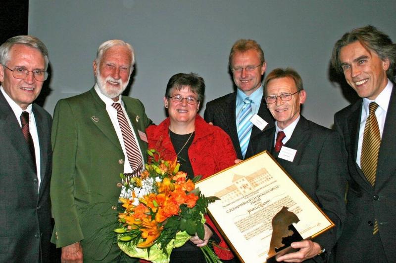 Tizzy_von_Trapp_gets_the_Egon_Ranshofen-Wertheimer_Award
