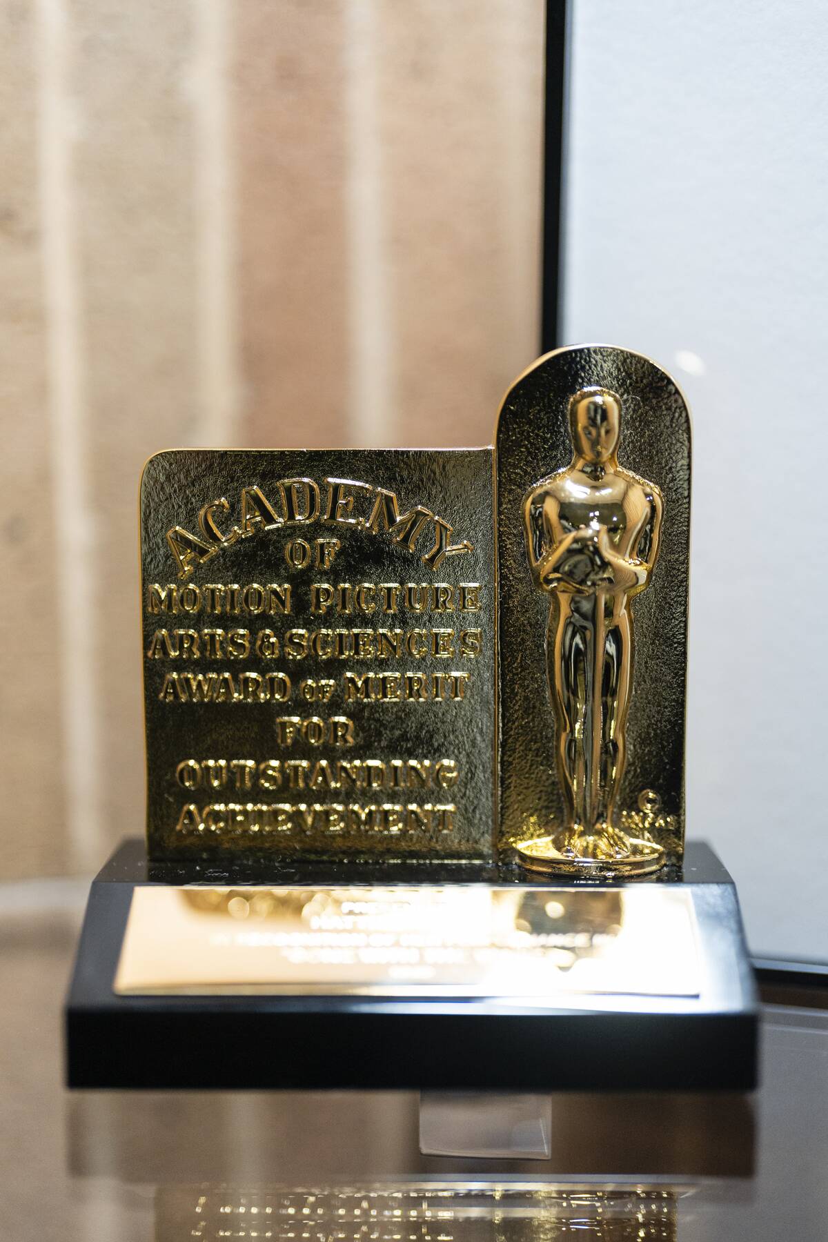 Replacement plaque for Hattie McDaniel's missing Academy Award