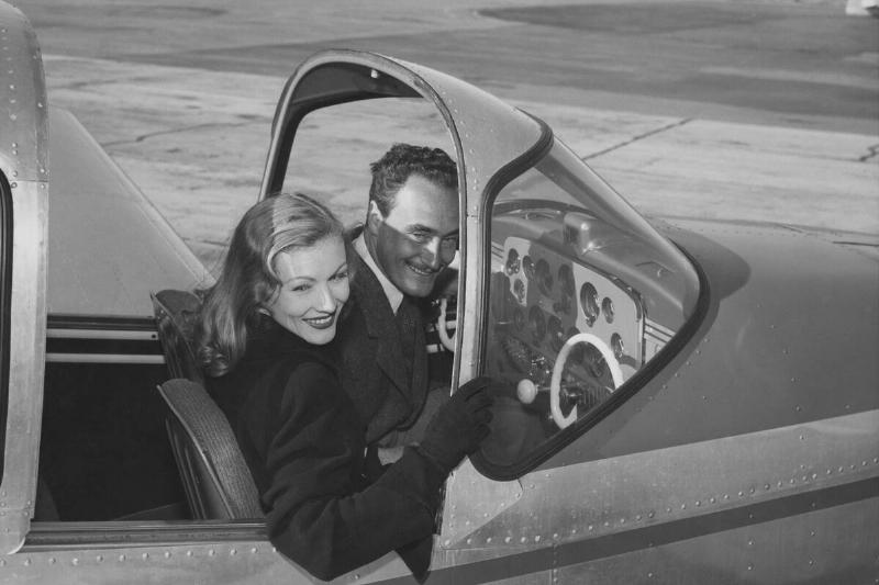 Lake & De Toth Take Flight