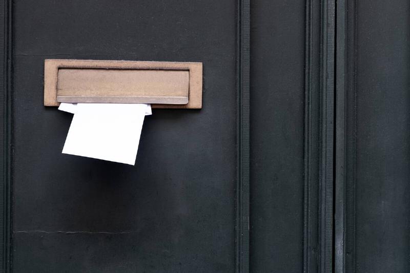 Note in front door mail slot. 