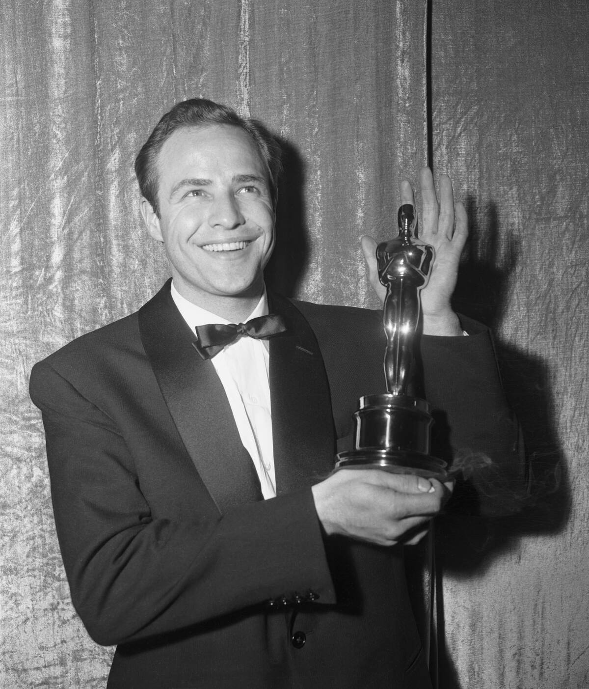 Marlon Brando with Oscar
