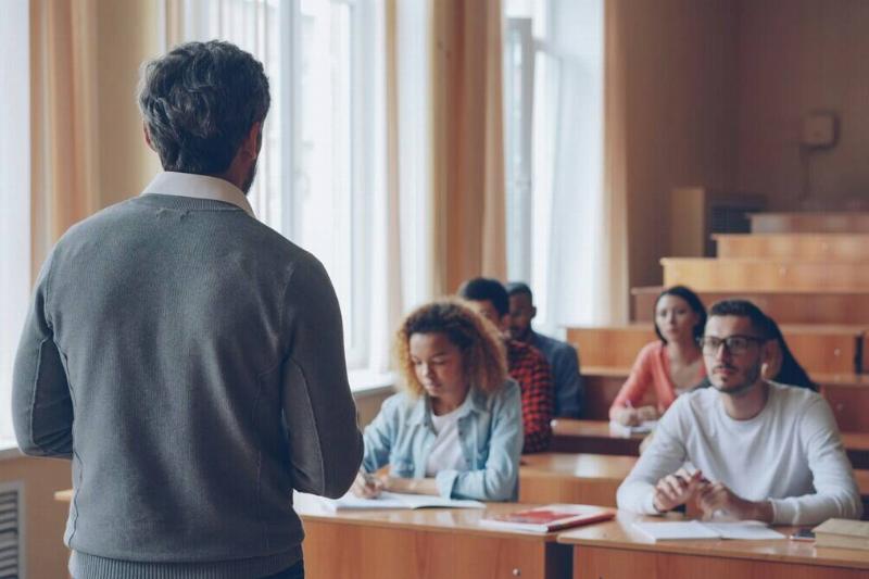 vitaly-gariev-uk8i6pZ_qUM-unsplash