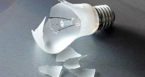 Experts Say You Should Never Put These 8 Things In The Trash