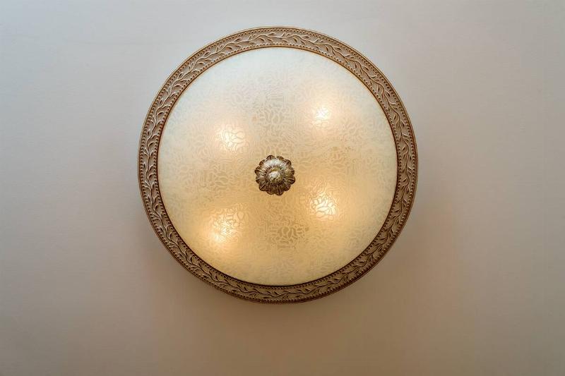 Enclosed ceiling light. 