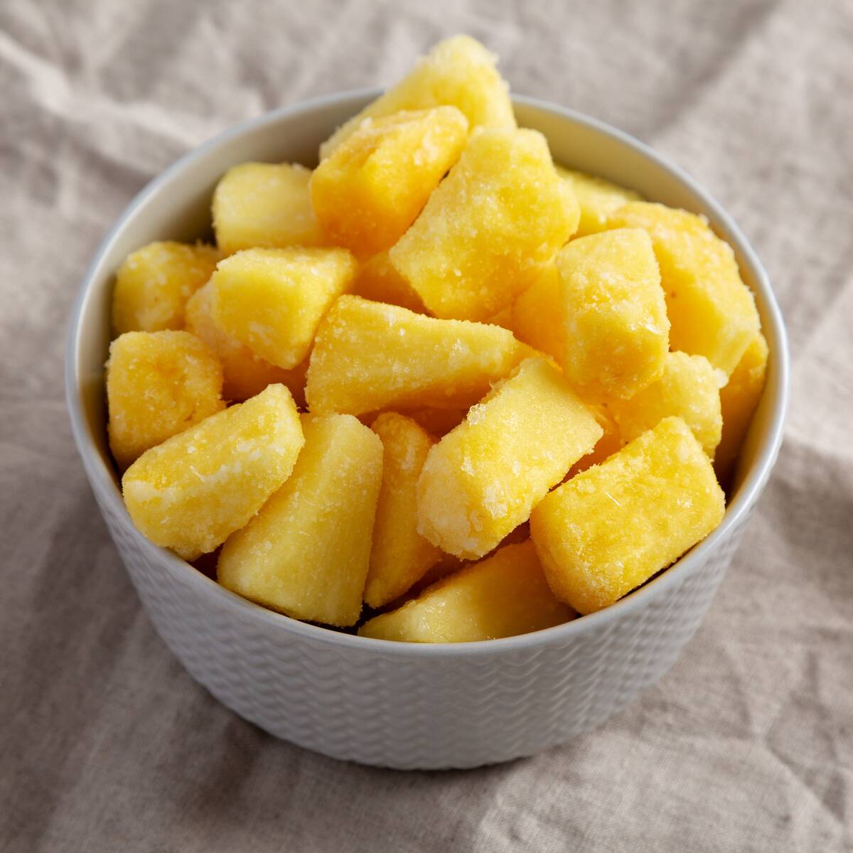 Bowl of pineapple slices