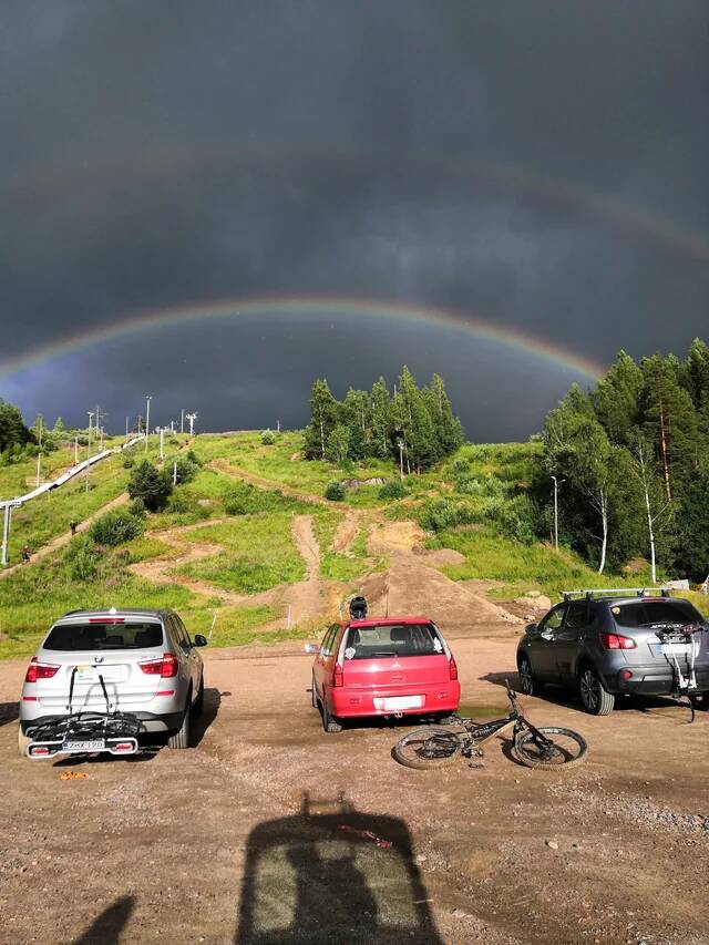a-double-rainbow-perfectly-over-a-hill-v0-b56s0wtyozf51 (1)