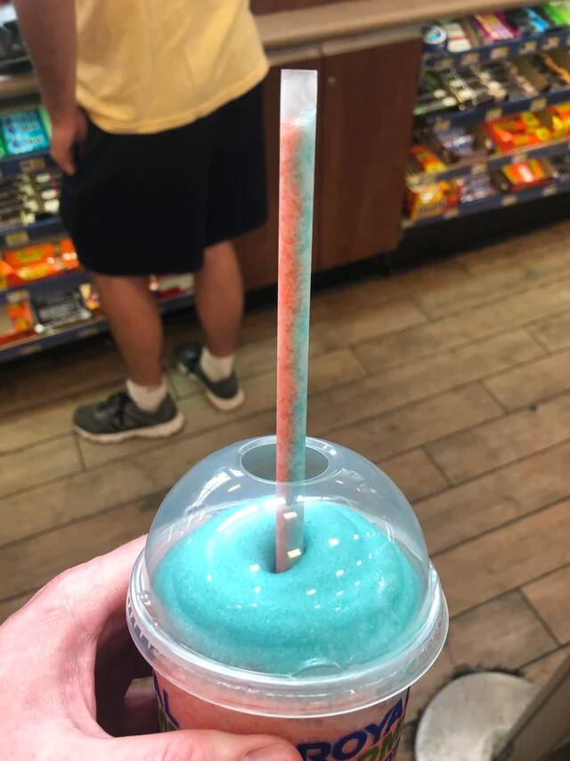 my-slurpee-flavors-perfectly-distributed-in-the-straw-v0-ozye6j9im0131