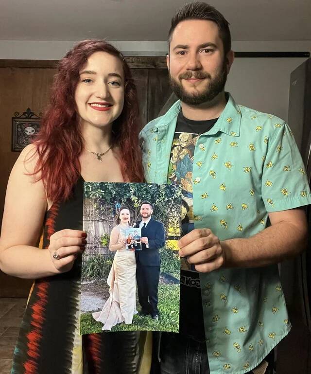my-wife-and-i-take-a-picture-on-our-anniversary-holding-v0-V2ddKcFBQKs9t6cr1qKl-FCOdfDQAmKbnhOTAu1B_gY