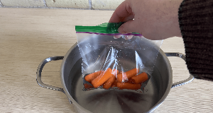 4 Genius Ziploc Bag Hacks You Can Use Daily