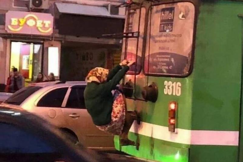 babushkas-creed-v0-xq8yv4fwbpw21