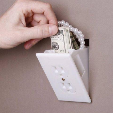 money-hiding-spot-68453-96552-23812