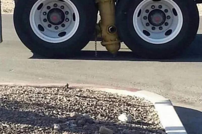 theres-a-hydrant-missing-somewhere-v0-indfqa9wc4m21