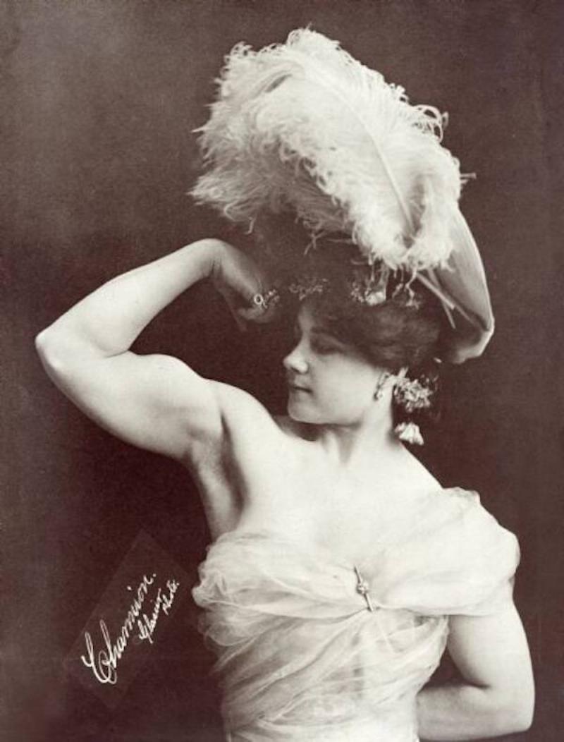 Charmion_1897