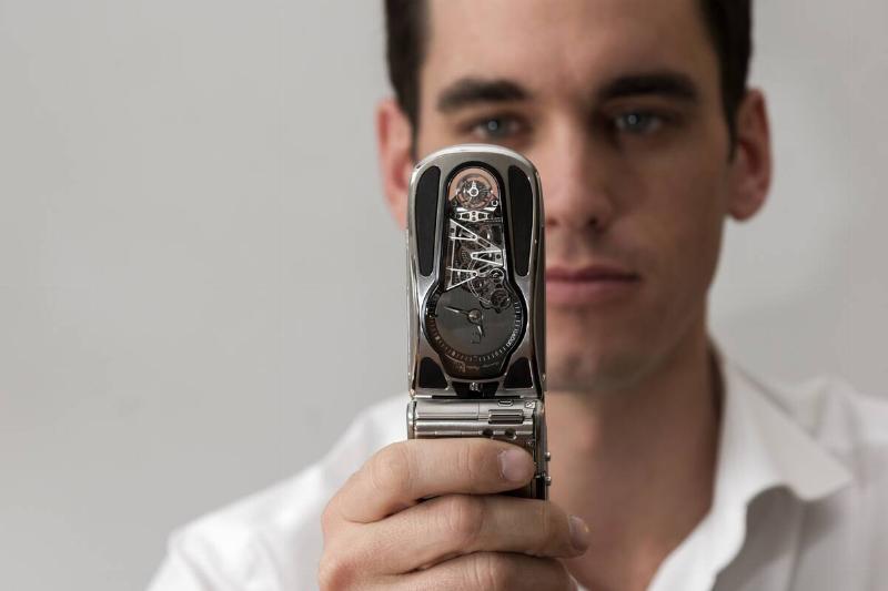 Celsius Luxury Mechanical Mobile Phone