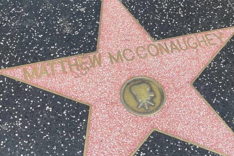 lettering-on-matthew-mcconaugheys-walk-of-fame-star-is-so-v0-3rrzf0xof9ah1