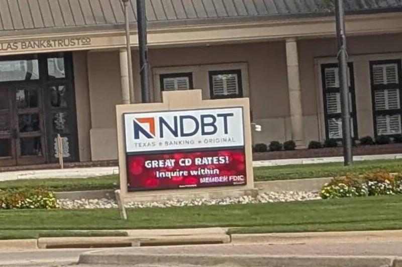 this-local-banks-logo-looks-like-it-reads-in-debt-v0-DyEMXpv2zJkXcUMXSHoFKBUDNtCNgP8zoIVzzxOEOTk