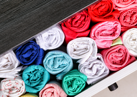 Folding-a-Shirt-3-63021-71488