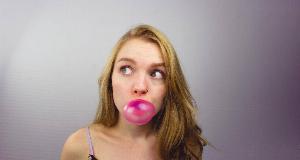 How to Get Gum Out of Clothes [10 Proven Methods]