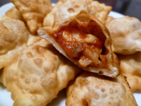 20110201-pizza-rolls.jpg