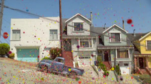 Video: 170,000 Bouncy Balls Going Down a Hill in San Francisco